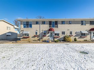 26902 Sandy Hill Ct APT 15, New Hudson, MI