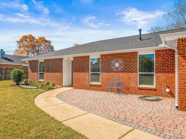 1007 Softshoe Pl, Pensacola, FL 32506