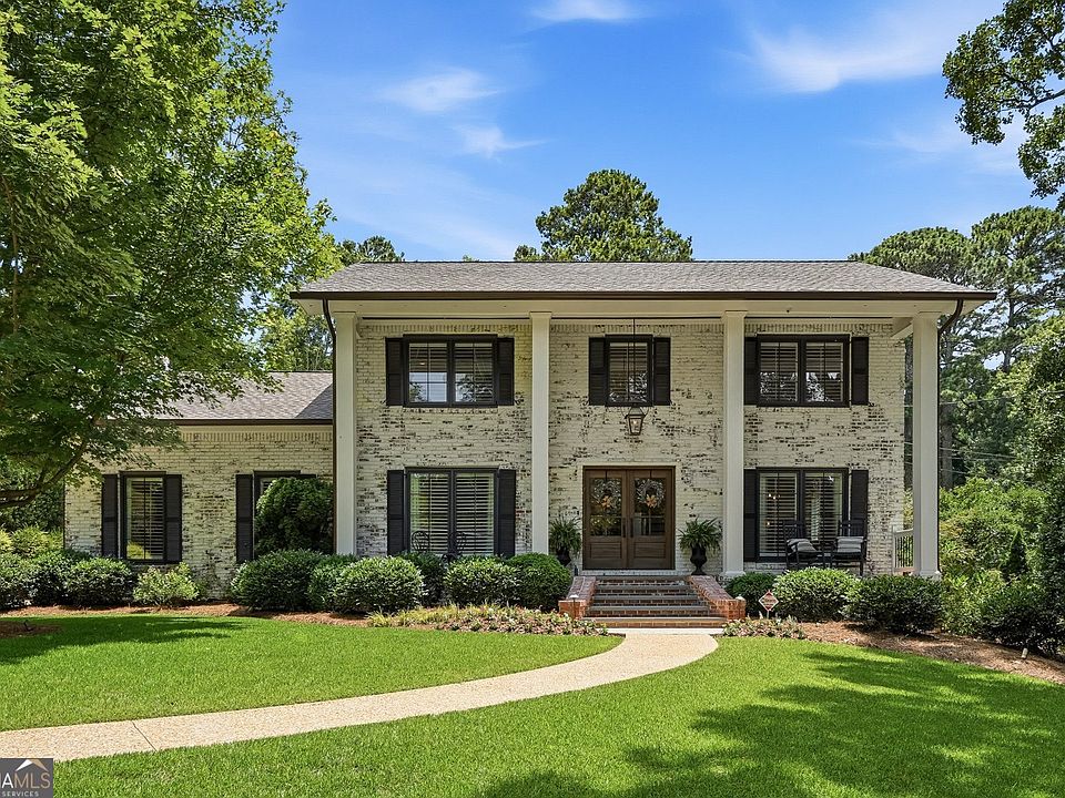1st image of 2563 Fairoaks Rd