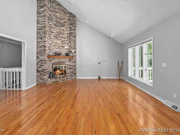 4th image of 7667 Kenrob Dr SE