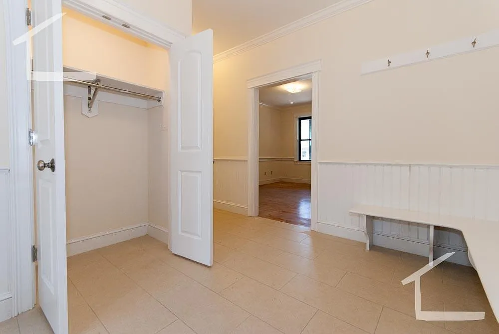 4 bed, 1650 sqft, $5,000 — Photo 3