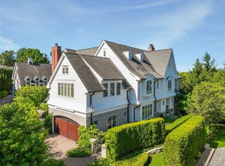 300 Woodland Villa Ct, Birmingham, MI 48009