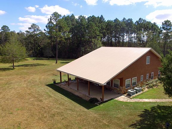 2nd image of 2072 Highway 79 N