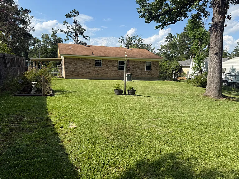 109 Davis Ln — Photo 28