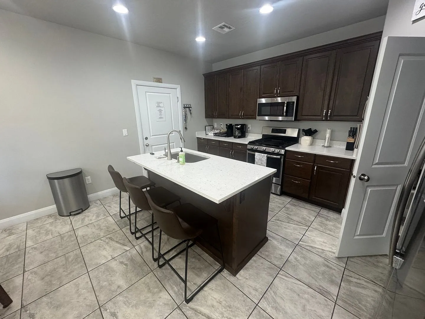 Fully Furnished Sienna Hills 3 bed 2.5 bath Home! — Photo 4