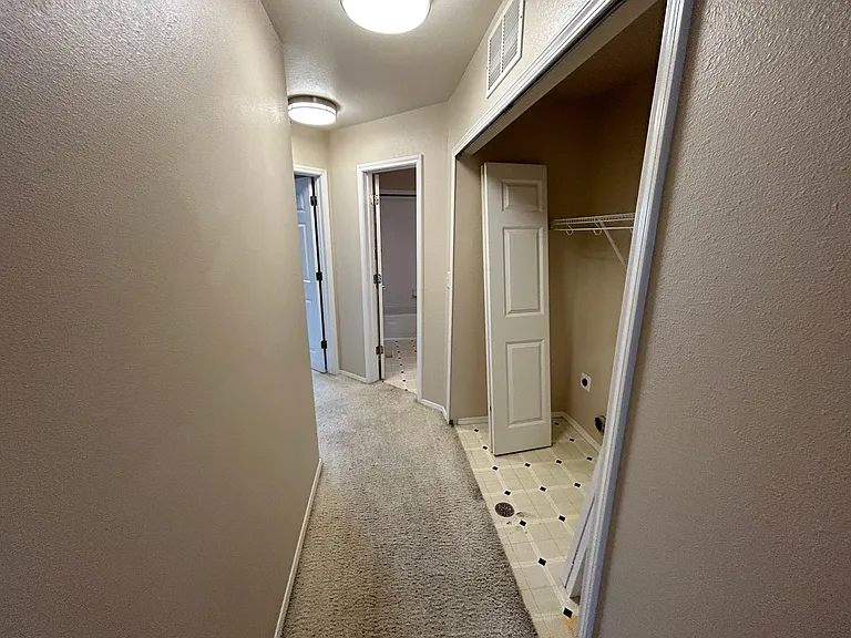 421 Talus Rd — Photo 9