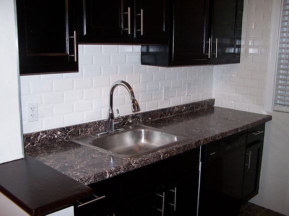3rd image of 5838 Nottingham Ave #9bc2ebc03