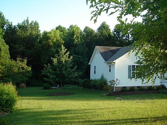 Lft. Side Yard