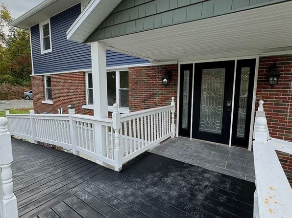 (undisclosed Address), Troy, NY 12182