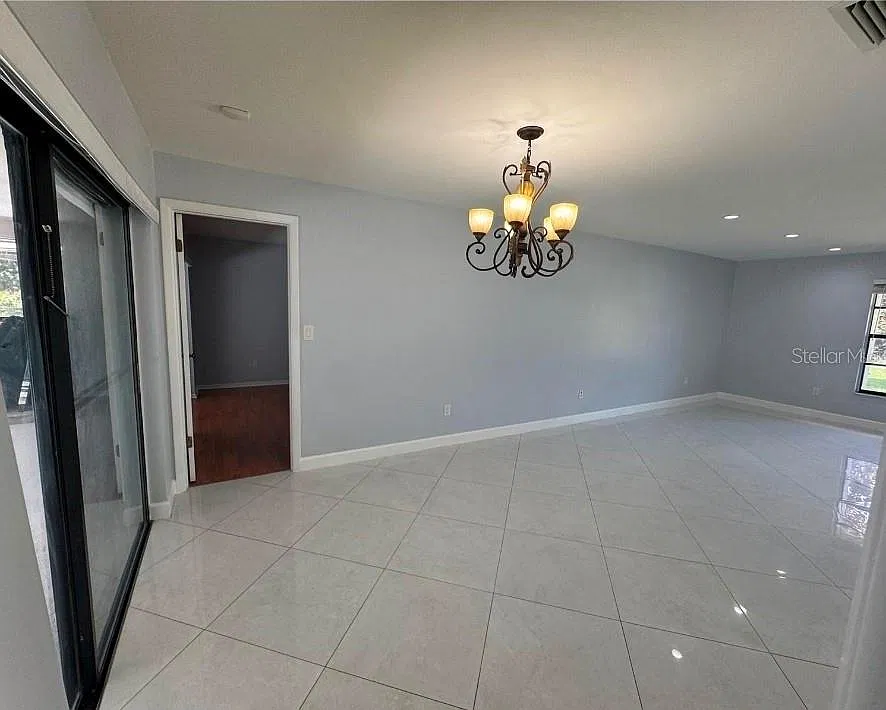 3 bed, 2.0 bath, 2054 sqft, $3,500 — Photo 4