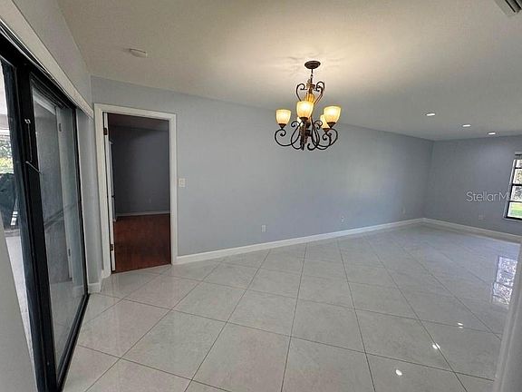 4th image of 120 Annwood Rd