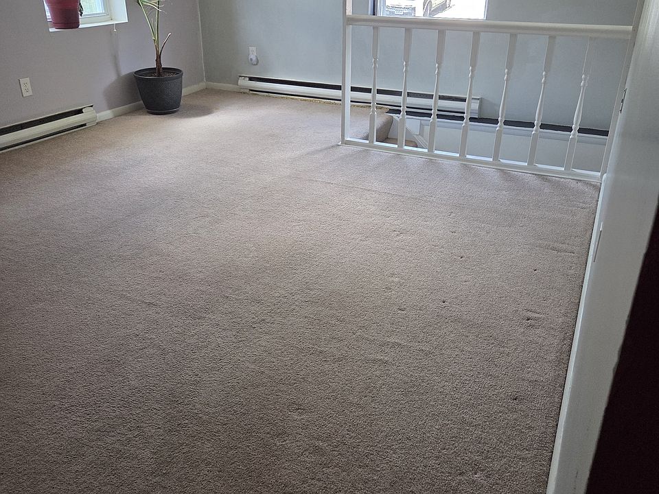 1st image of 1217 Oak St Floor 2