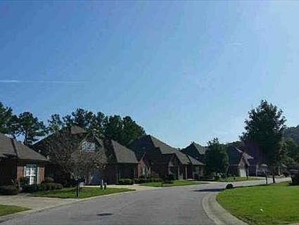 2nd image of 317 Creekside Ln