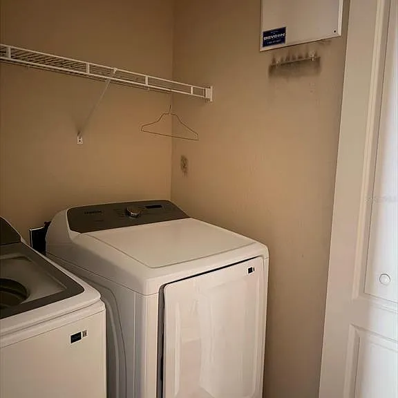 1911 Silverweed Way — Photo 18