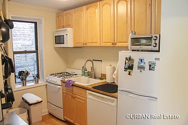 Rented by Urban Real Estate Inc