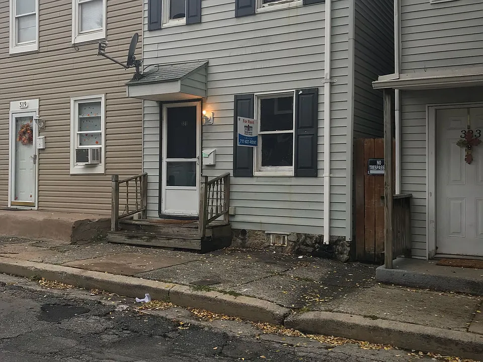 321 Walnut St