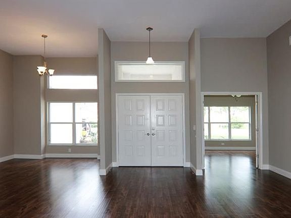 2nd image of 2535 Ardon Ave
