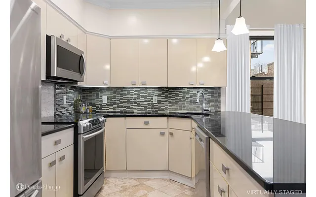 Rented by Douglas Elliman | media 15