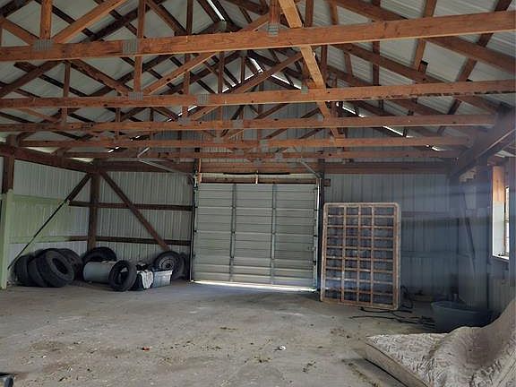 5th image of 8200 S Robinson Ave