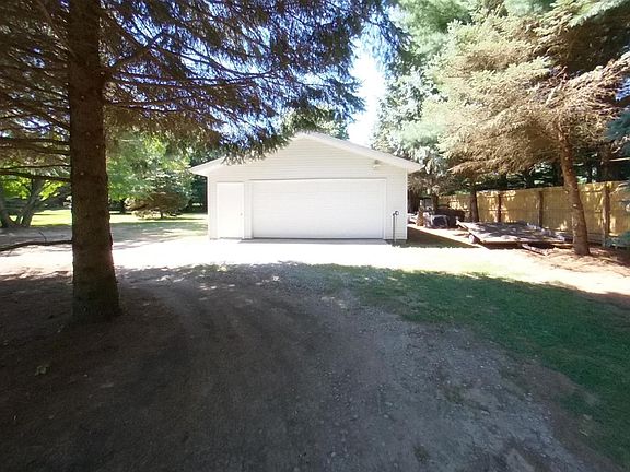 3rd image of 55665 County Road 14