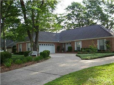 3272 Windmill Circle --Circular Drive