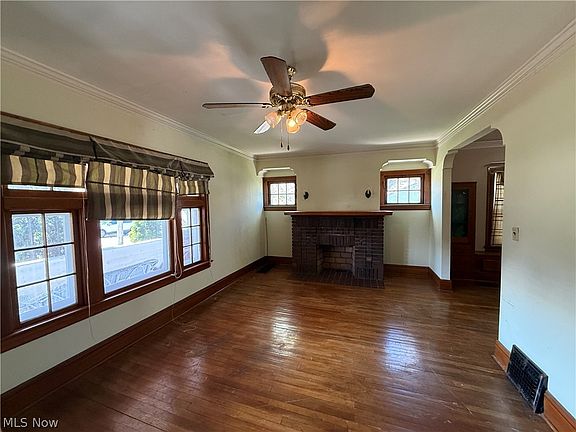 2nd image of 18309 Edgerton Rd