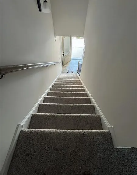 423 Perth Dr — Photo 23