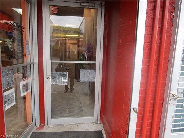 1st image of 1151 E 92nd St #1
