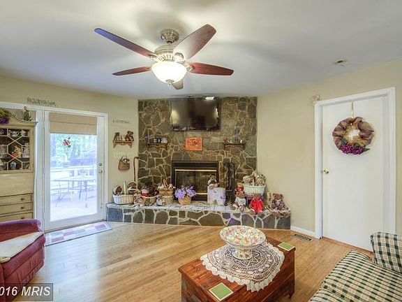 4th image of 5609 Wyndemere Cir