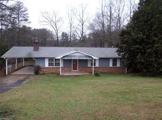 4350 Warner Rd, Pfafftown, NC 27040