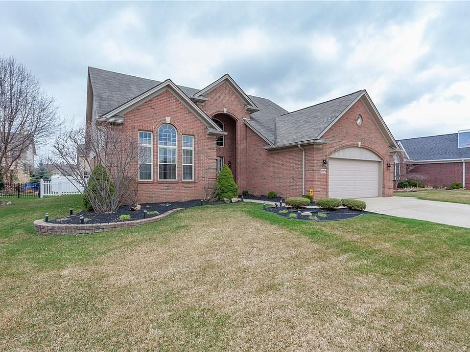 2nd image of 23173 Bluegrass Dr