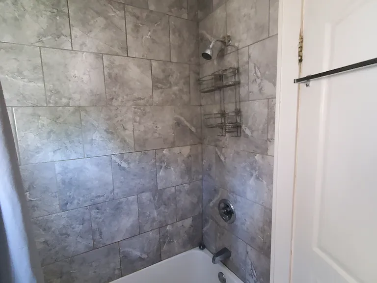 809 Eagle St #2 — Photo 10