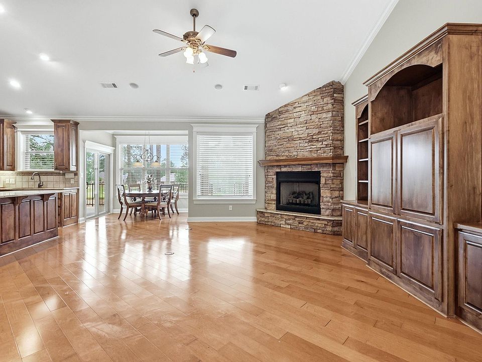 1st image of 14 Asombroso Ln