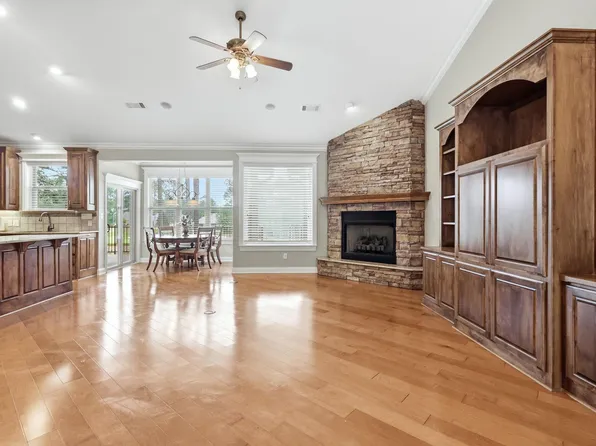 14 Asombroso Ln, Hot Springs Village, AR 71909
