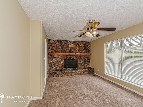 5th image of 552 20th Ct NE