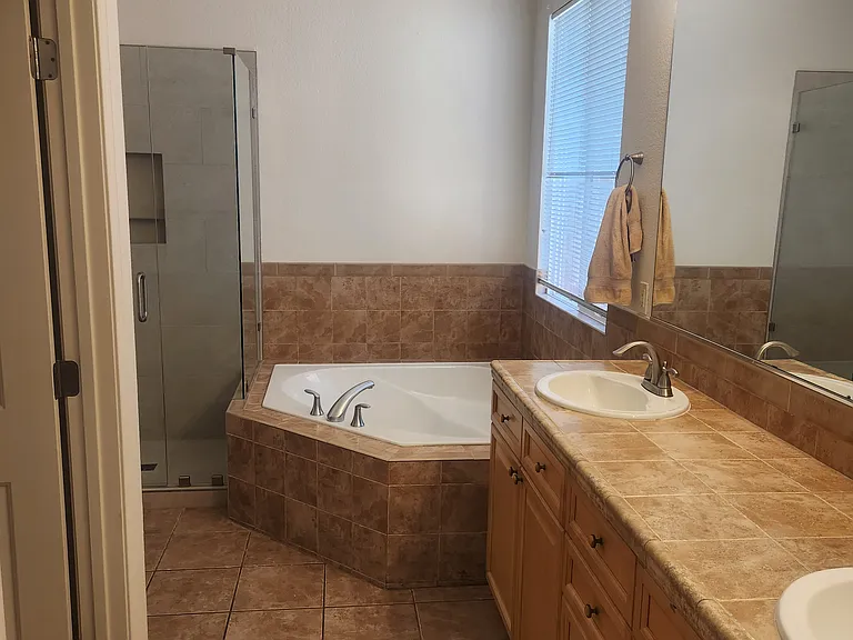 9520 Happy Canyon Dr — Photo 14