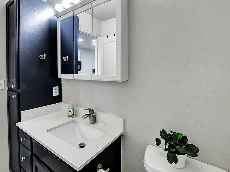 upstairs bathroom
