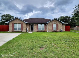 1530 Woodcrest Cir, Hinesville, GA 31313