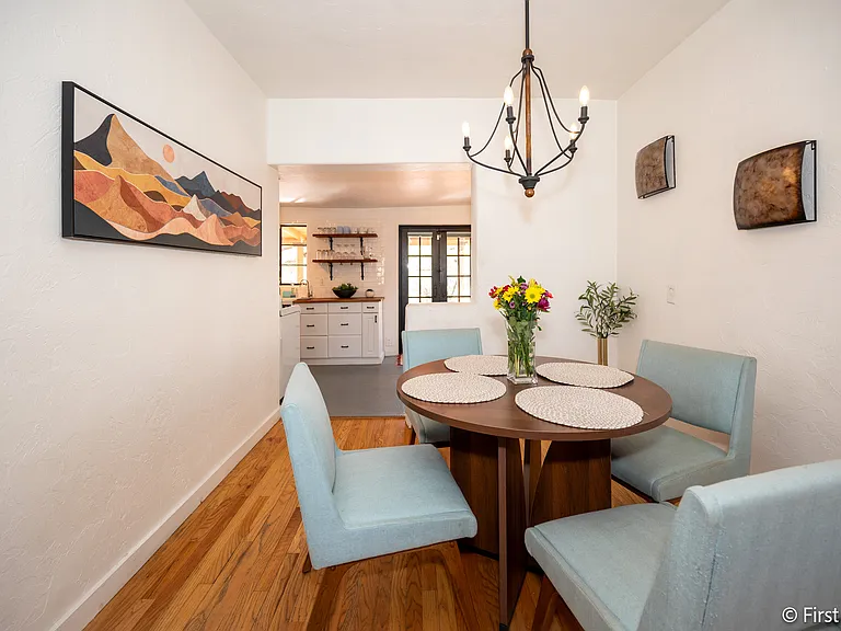 2620 E Lee St — Photo 8
