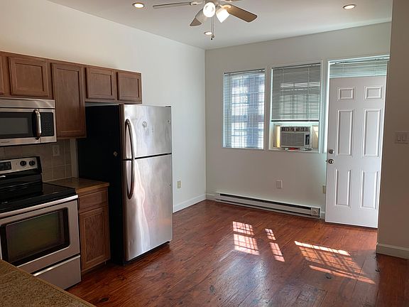 3rd image of 521 N 40th St #1