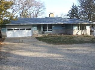 12 S Shores Dr, Decatur, IL 62521