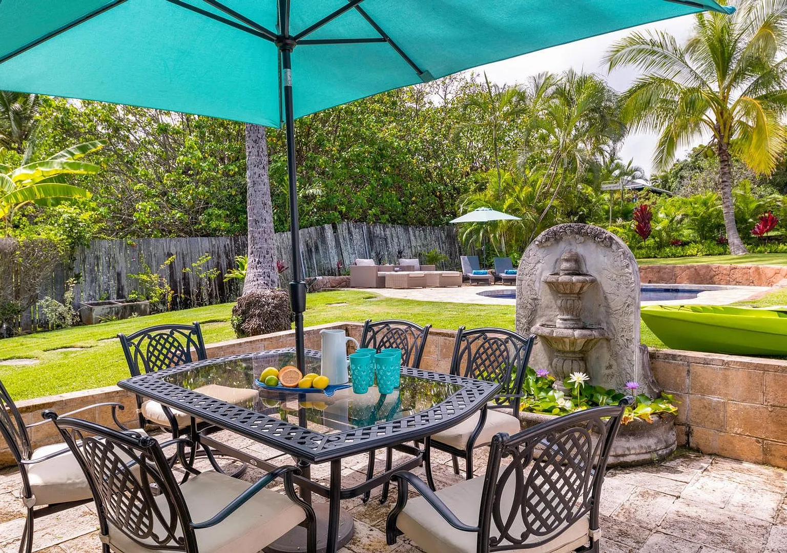 3bd/2ba Beachy Charm Home w/Private Pool & Close Walk to beach. Lanikai Cottage — Photo 2