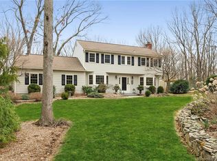 42 Old Wagon Rd, Wilton, CT 06897