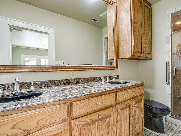 2606 Cockrell Ave — Photo 18
