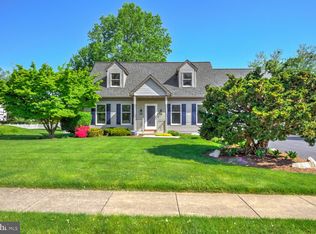 706 Rosemont Dr, Lititz, PA 17543