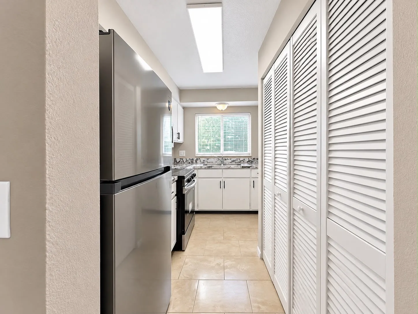 2 bed, 2.5 bath, 1088 sqft, $1,650 — Photo 4