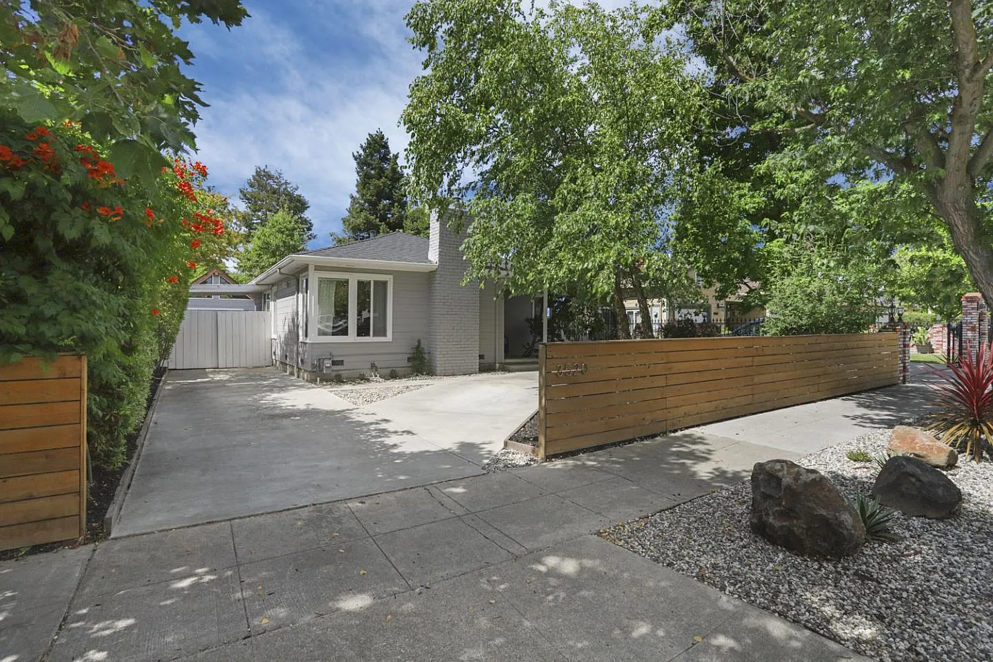 3520 Hoover St photo 1