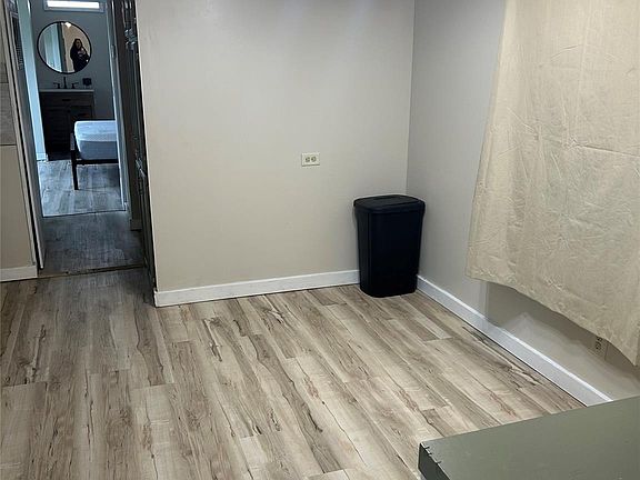 4th image of 5412 Gracy Dr