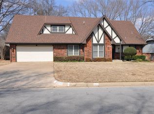 3743 E 82nd St S, Tulsa, OK 74137