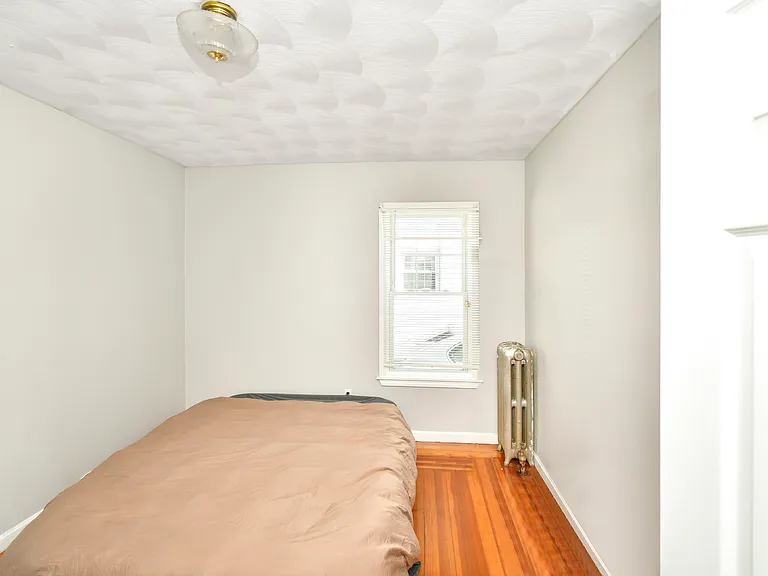 28 Radcliffe Ave #1 — Photo 15